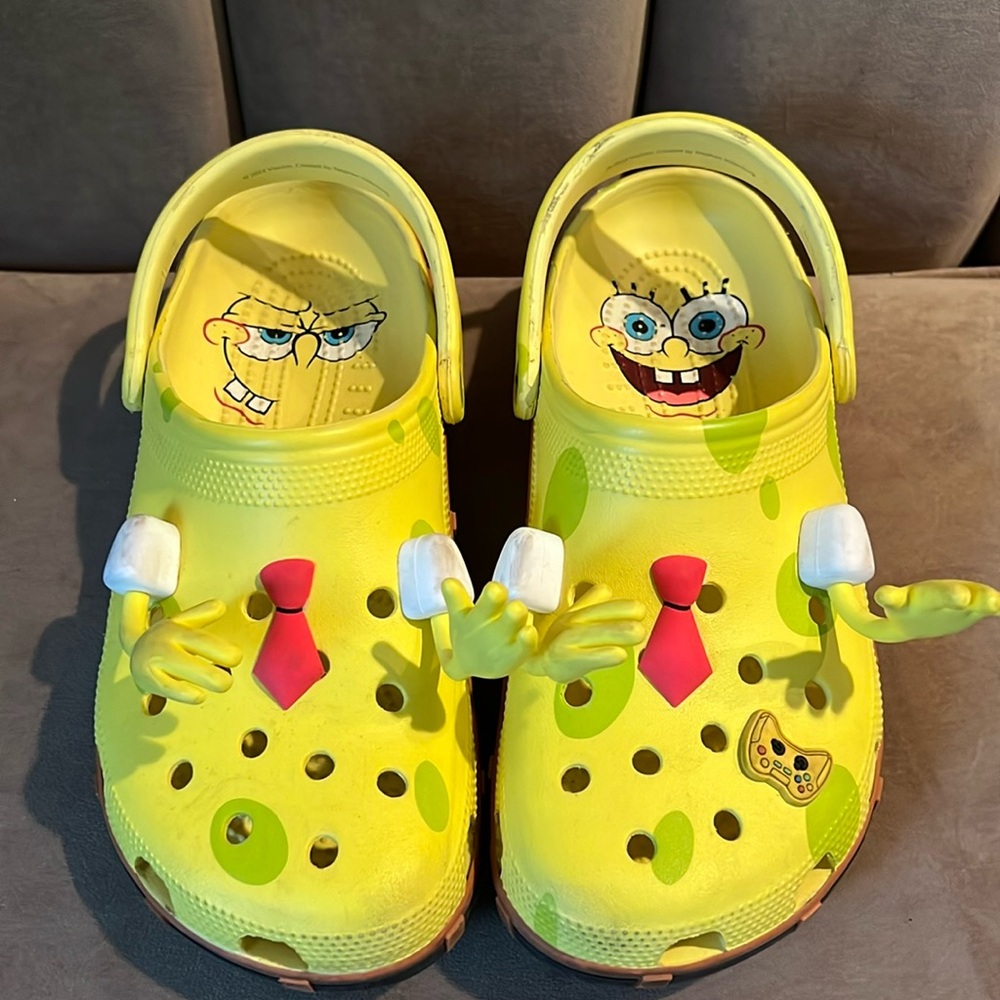 CROCS x SpongeBob Classic Clogs men’s size 9